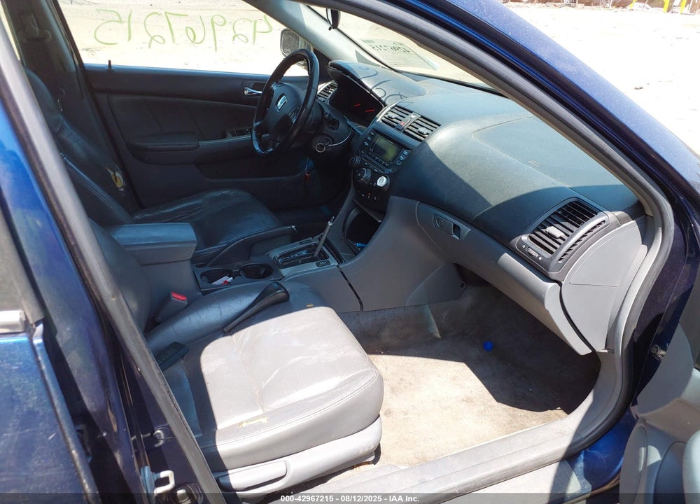 2004 HONDA ACCORD 2.4 EX VIN: 1HGCM56824A092211