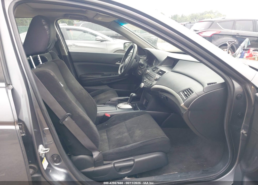 2008 HONDA ACCORD VIN: 1HGCP26728A095001