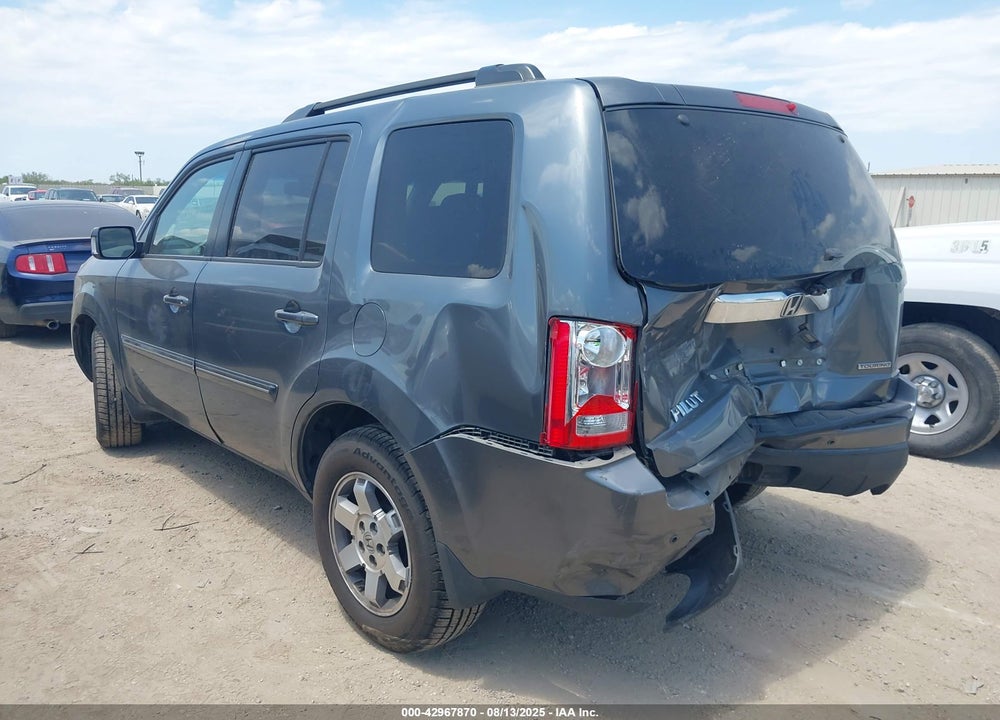 2011 HONDA PILOT VIN: 5FNYF3H94BB051835