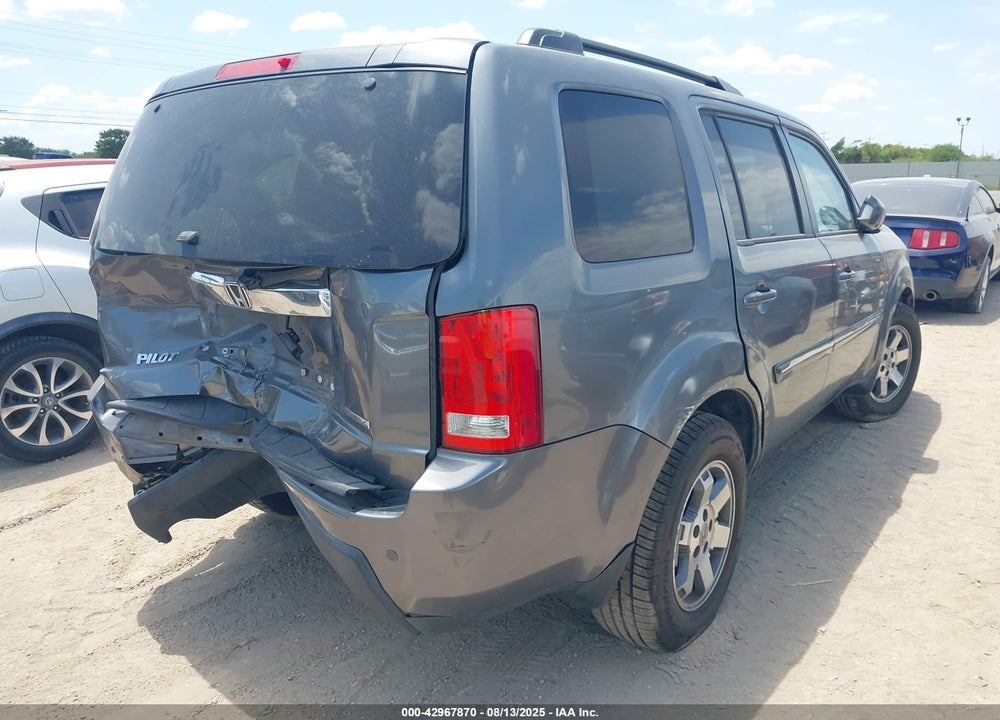 2011 HONDA PILOT VIN: 5FNYF3H94BB051835