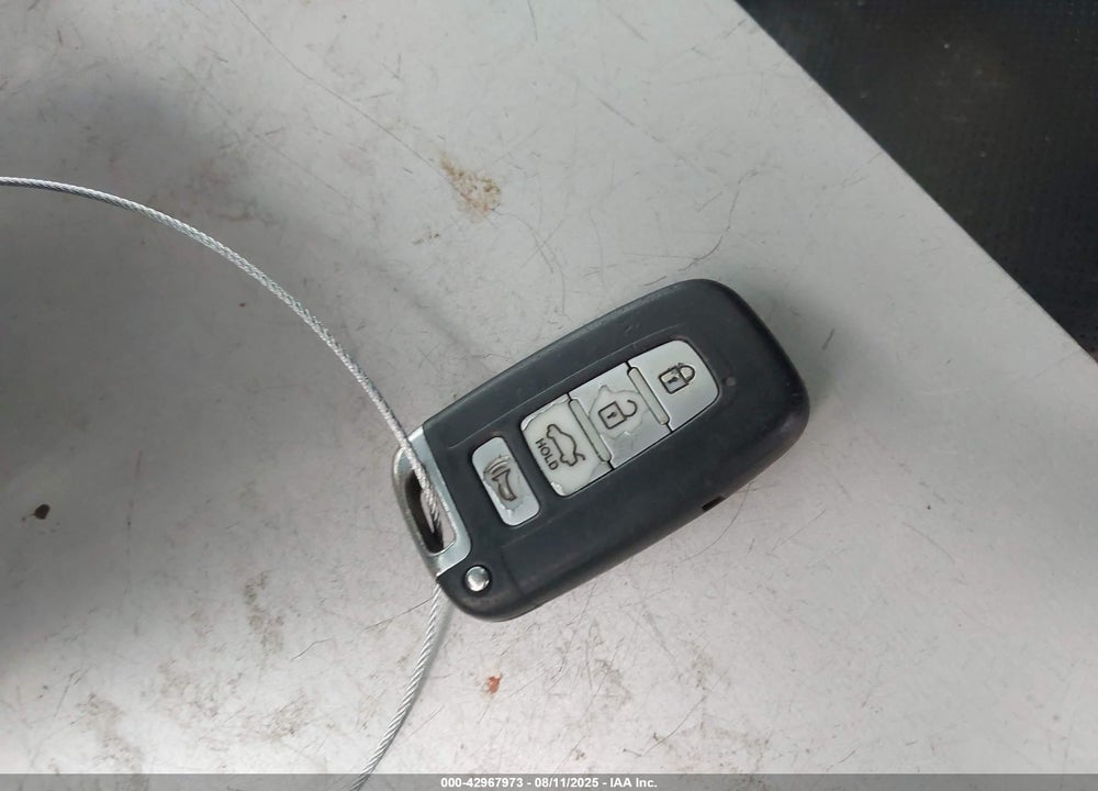 2011 KIA OPTIMA VIN: KNAGR4A61B5132251