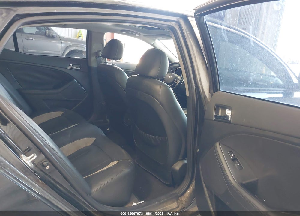 2011 KIA OPTIMA VIN: KNAGR4A61B5132251