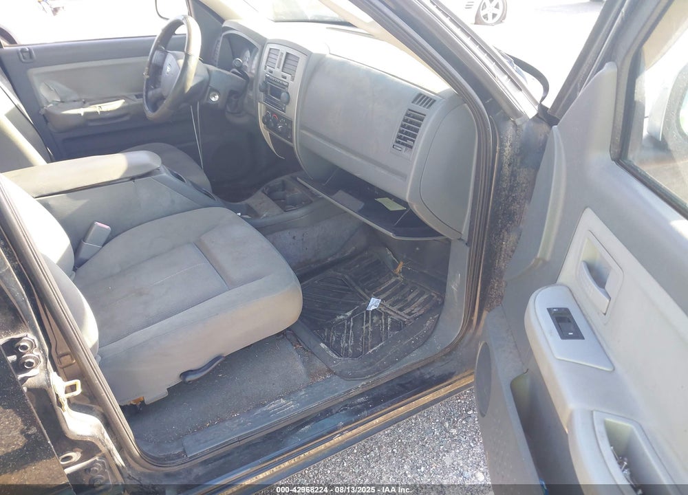 2006 DODGE DAKOTA SLT VIN: 1D7HE48K06S557317