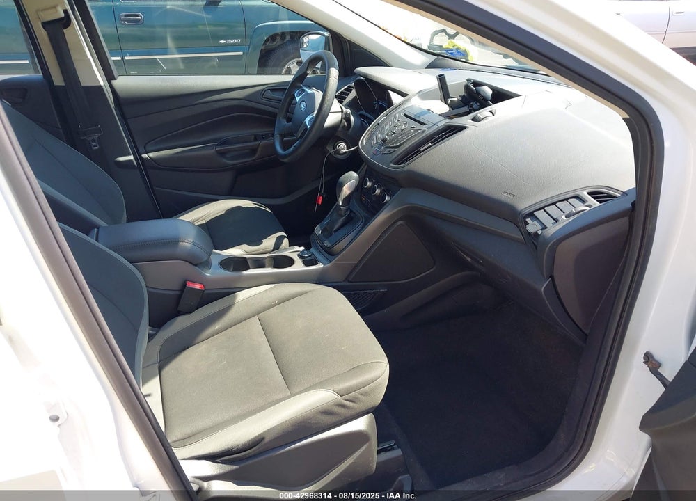 2016 FORD ESCAPE S VIN: 1FMCU0F7XGUC00131
