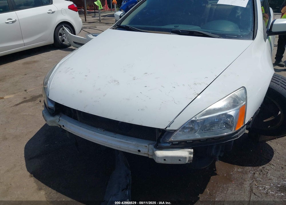 2005 HONDA ACCORD 3.0 EX VIN: 1HGCM82655A003657