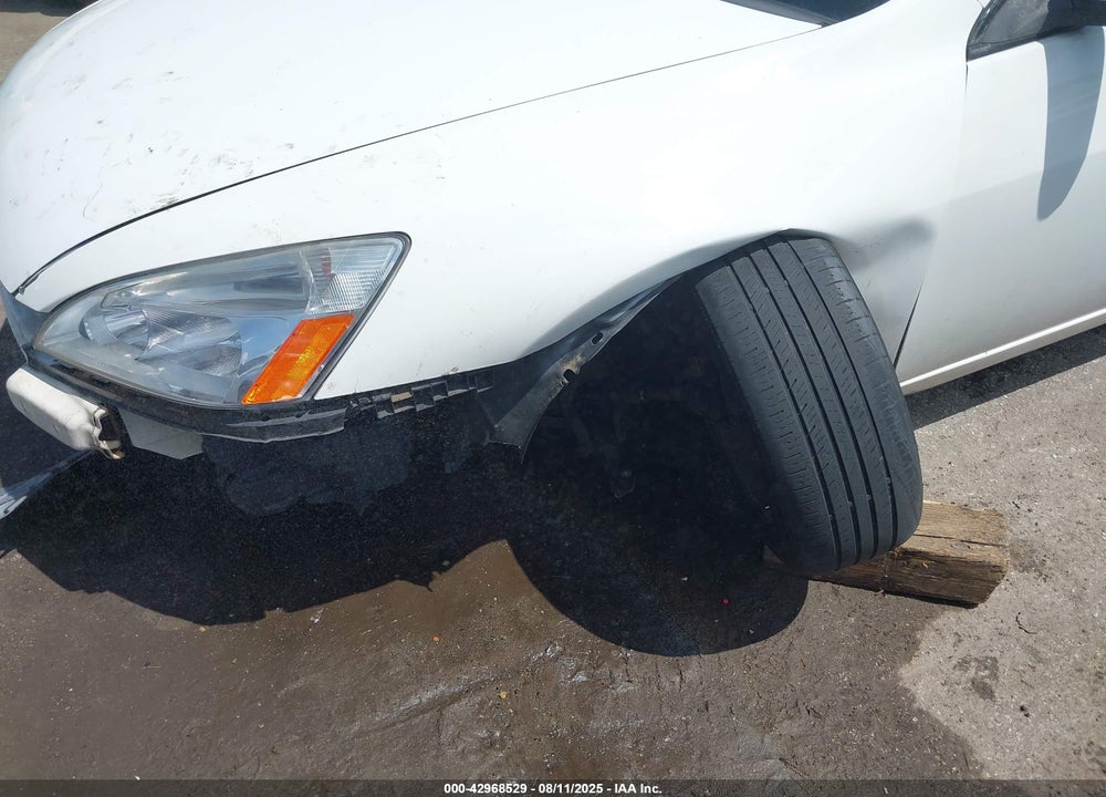 2005 HONDA ACCORD 3.0 EX VIN: 1HGCM82655A003657