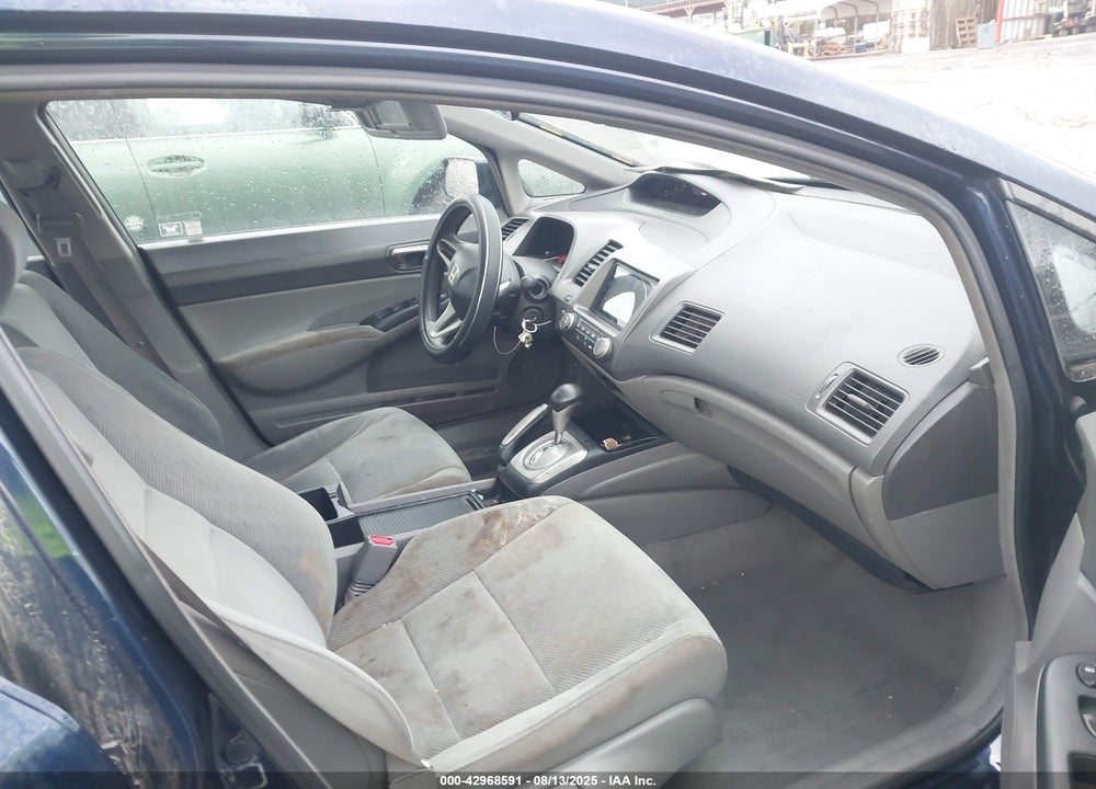 2011 HONDA CIVIC VIN: 19XFA1F52BE021832