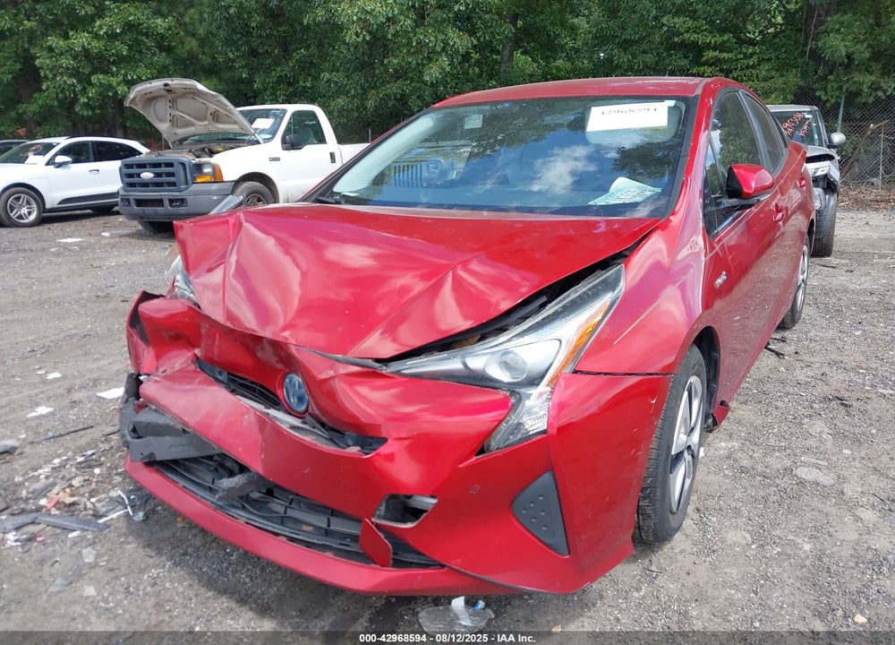 2018 TOYOTA PRIUS VIN: JTDKBRFU0J3586586