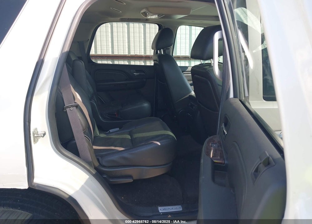 2014 GMC YUKON VIN: 1GKS1EEF4ER202136