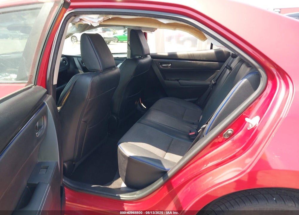 2018 TOYOTA COROLLA SE VIN: 5YFBURHE7JP752139