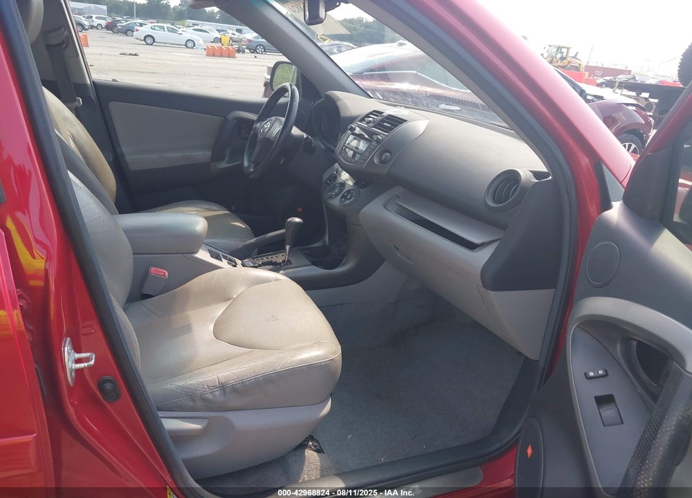 2011 TOYOTA RAV4 VIN: 2T3YF4DV4BW054253