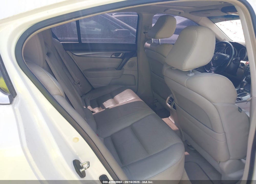 2010 ACURA TL VIN: 19UUA8F53AA002645