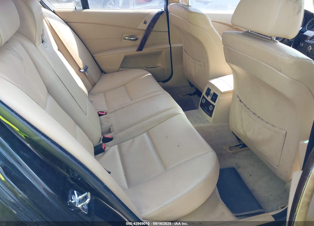 2007 BMW 525I VIN: WBANE53527CY06598