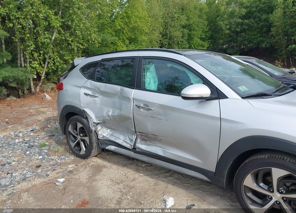 2018 HYUNDAI TUCSON VIN: KM8J3CA27JU724741