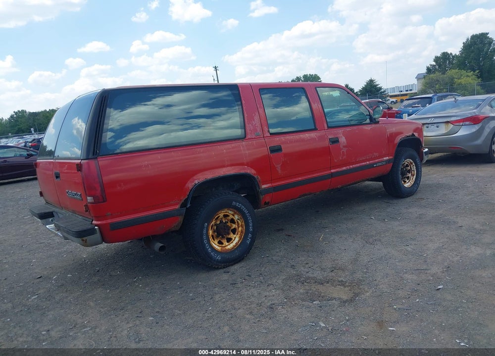 1993 CHEVROLET SUBURBAN C2500 VIN: 1GNGC26K8PJ366763