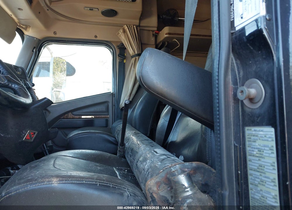 2019 INTERNATIONAL HX VIN: 3HSDTAPT7KN750589