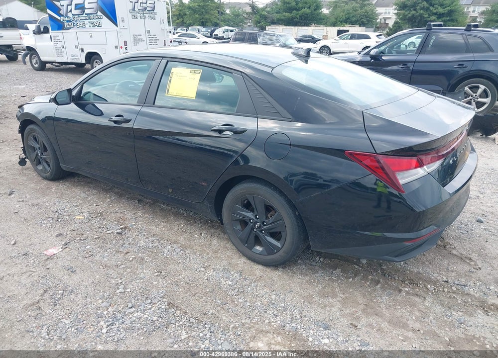 2021 HYUNDAI ELANTRA VIN: KMHLM4AG4MU071247