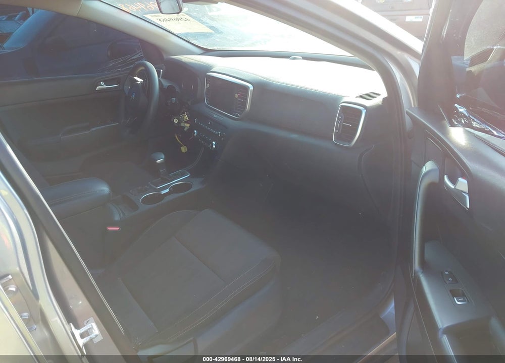 2020 KIA SPORTAGE LX VIN: KNDPM3AC7L7838731