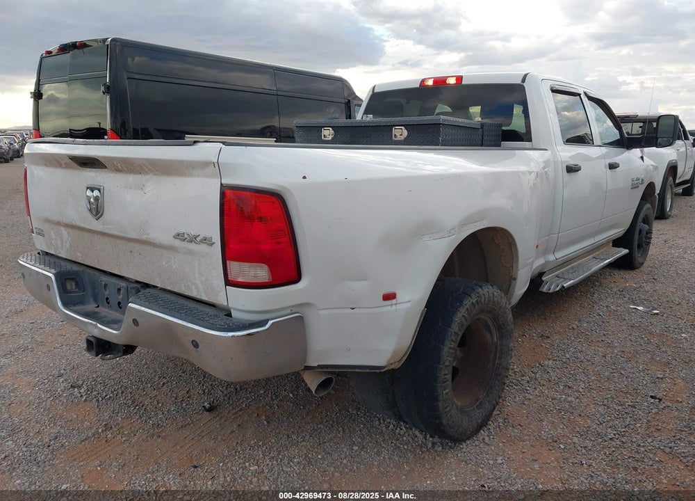 2018 RAM 3500 VIN: 3C63RRGL0JG330202