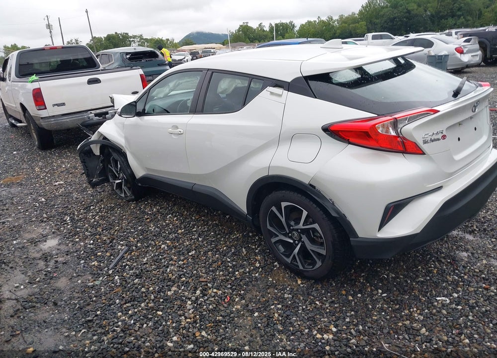 2021 TOYOTA C-HR VIN: NMTKHMBX5MR126455