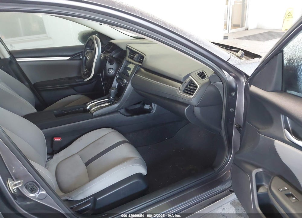 2019 HONDA CIVIC VIN: 19XFC2F65KE007593