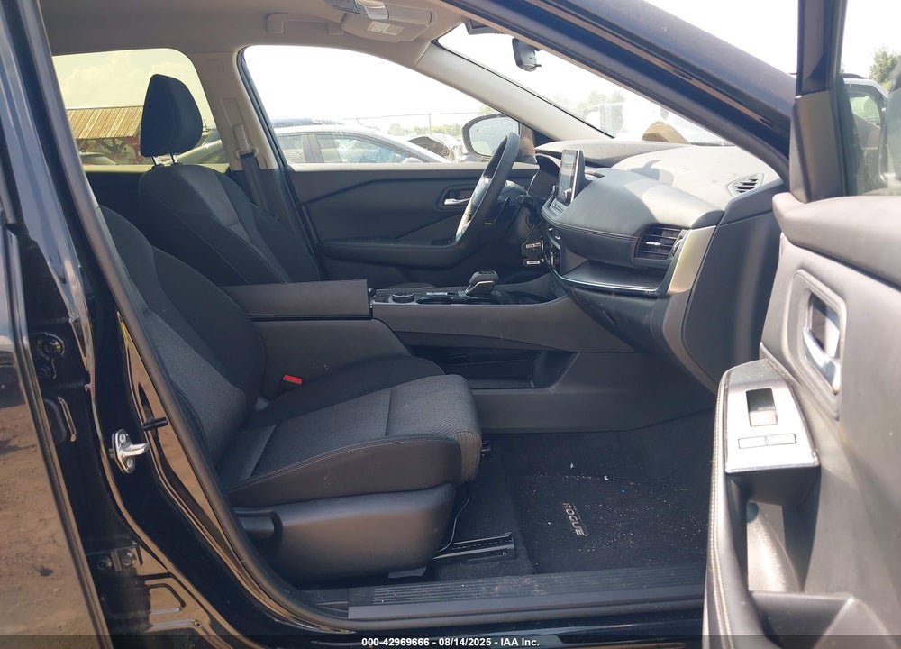 2025 NISSAN ROGUE VIN: JN8BT3BB2SW151460