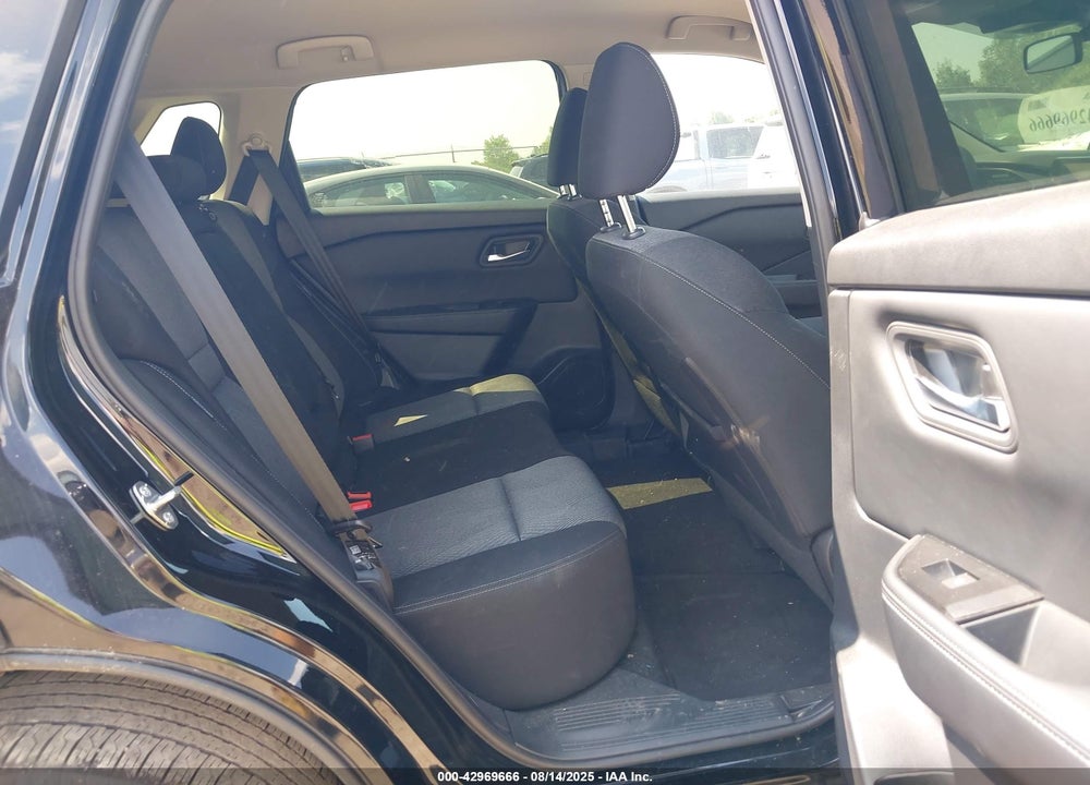 2025 NISSAN ROGUE VIN: JN8BT3BB2SW151460