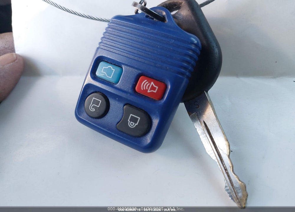 2003 FORD TAURUS SE VIN: 1FAHP53U43G199596