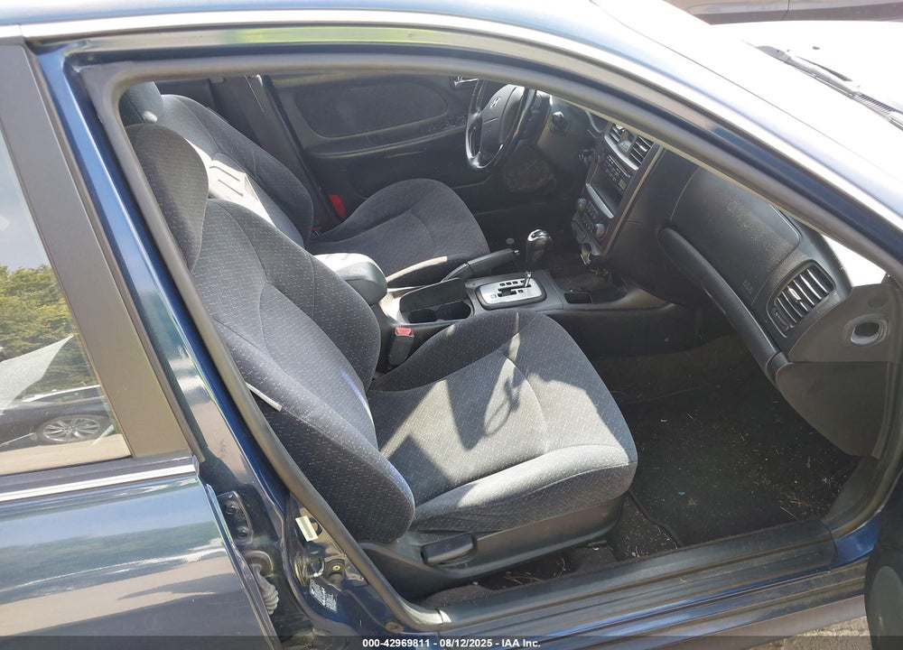 2004 HYUNDAI SONATA VIN: KMHWF25S54A964586