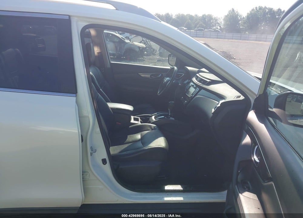 2015 NISSAN ROGUE VIN: 5N1AT2MV4FC886565