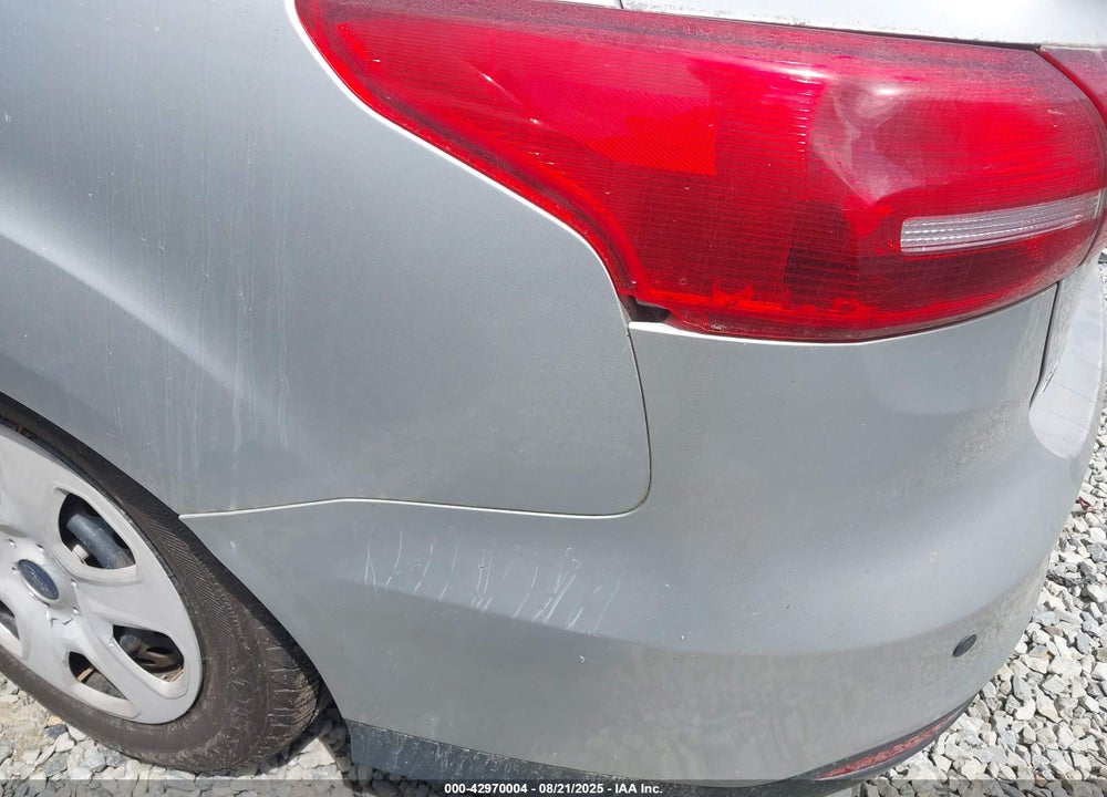 2016 FORD FOCUS VIN: 1FADP3E25GL322317