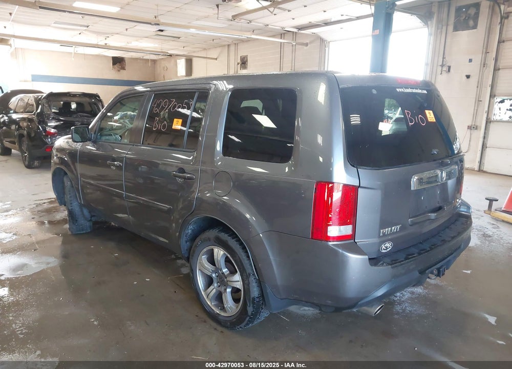 2015 HONDA PILOT SE VIN: 5FNYF4H34FB078198