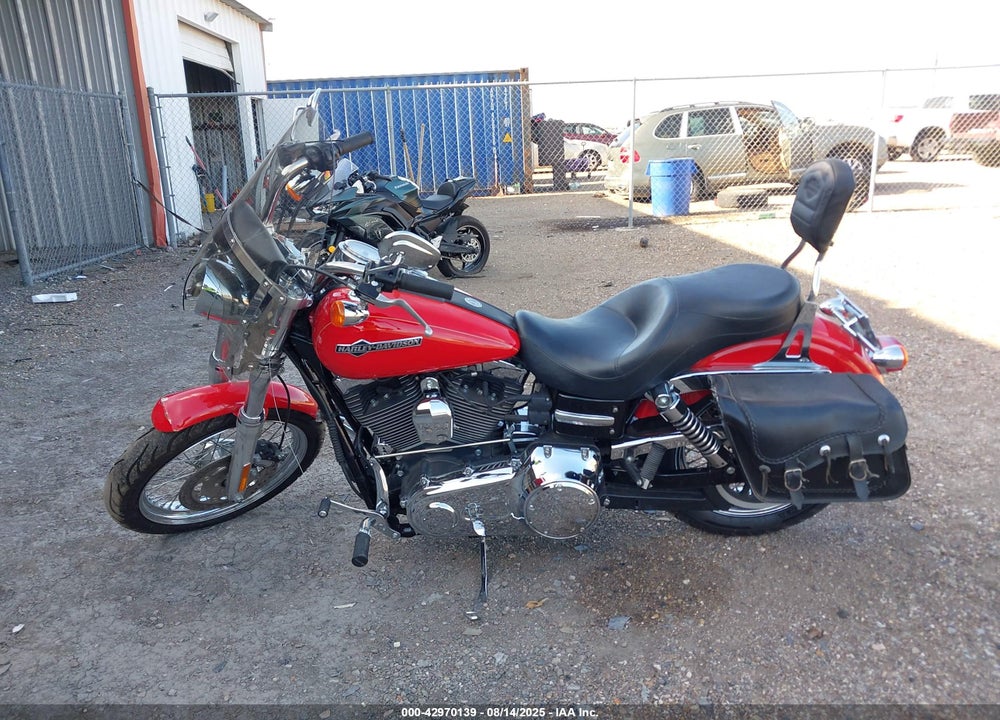 2011 HARLEY-DAVIDSON FXDC VIN: 1HD1GV419BC328338