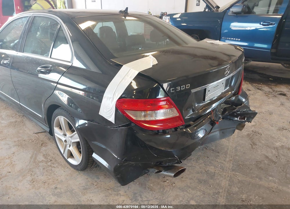 2011 MERCEDES-BENZ C CLASS VIN: WDDGF8BB8BF531723