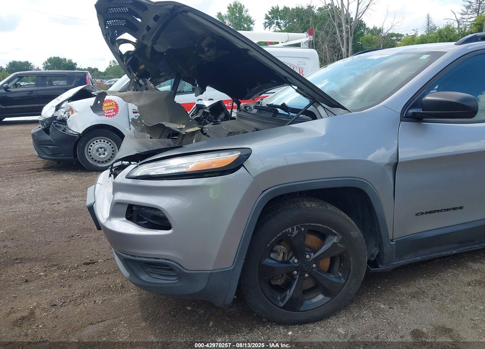 2016 JEEP CHEROKEE VIN: 1C4PJMAB5GW335913