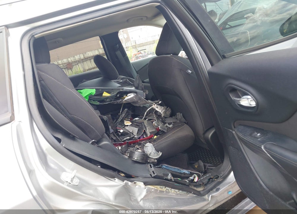 2016 JEEP CHEROKEE VIN: 1C4PJMAB5GW335913