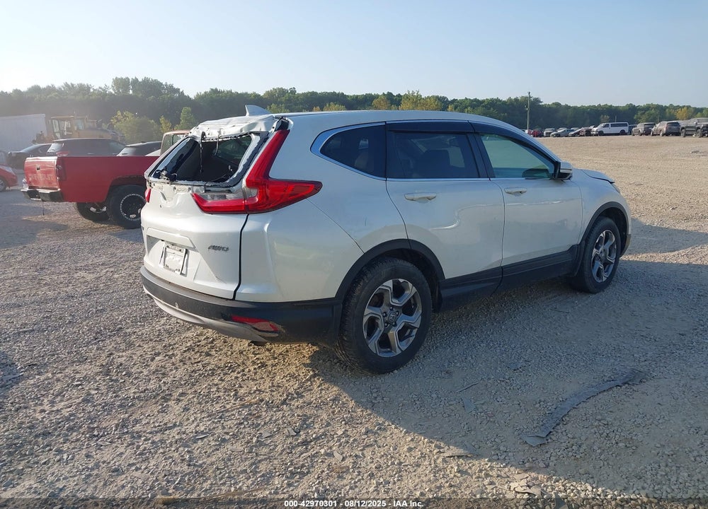 2018 HONDA CR-V VIN: 2HKRW2H80JH663164
