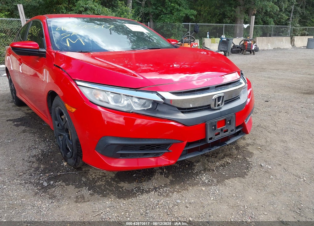 2018 HONDA CIVIC VIN: 2HGFC2F57JH570723