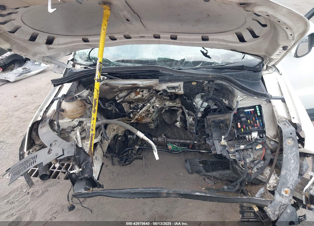 2017 VOLKSWAGEN TIGUAN VIN: WVGBV7AX4HK048742