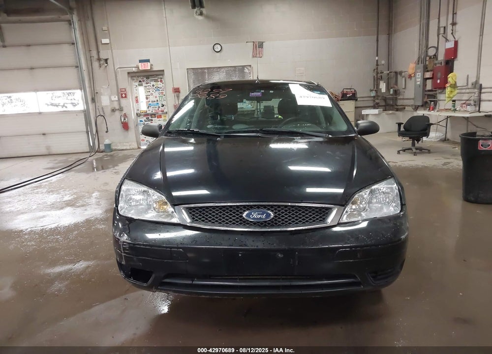 2007 FORD FOCUS S/SE/SES VIN: 1FAFP37N97W139968