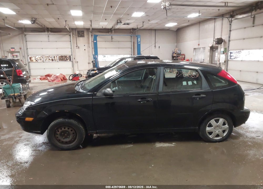 2007 FORD FOCUS S/SE/SES VIN: 1FAFP37N97W139968