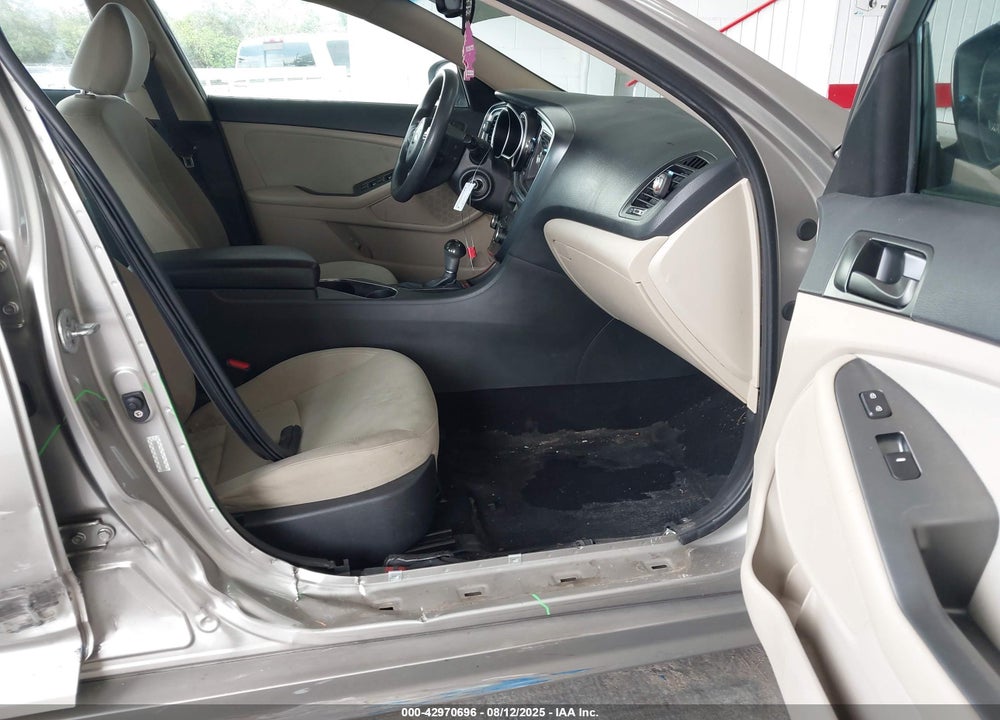 2015 KIA OPTIMA LX VIN: KNAGM4A7XF5556718