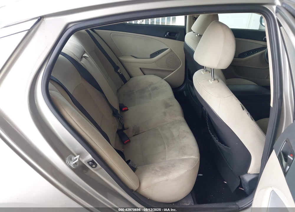 2015 KIA OPTIMA LX VIN: KNAGM4A7XF5556718