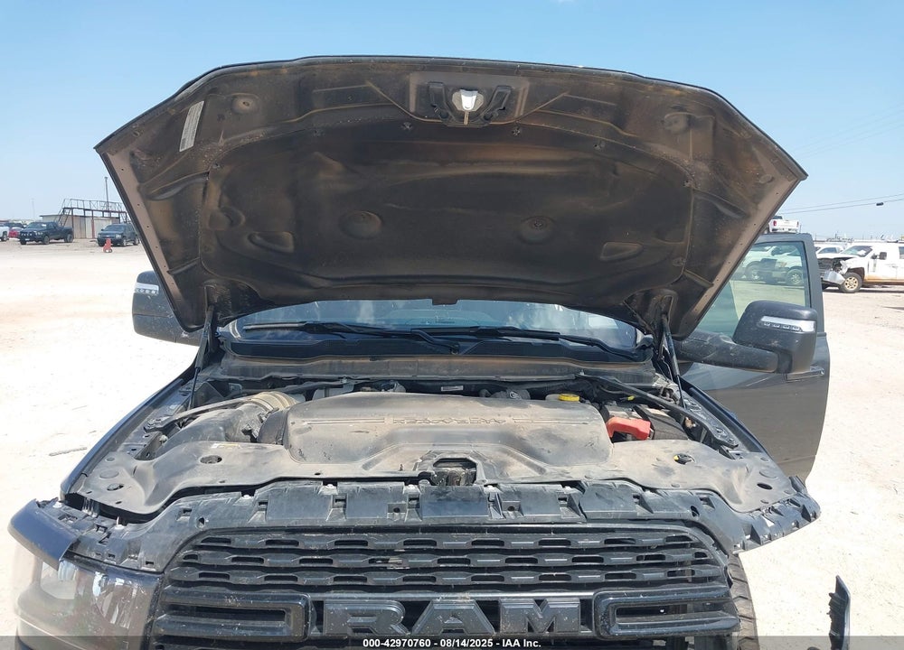 2024 RAM 2500 BIG HORN 4X4 6'4 BOX VIN: 3C6UR5DL1RG259489