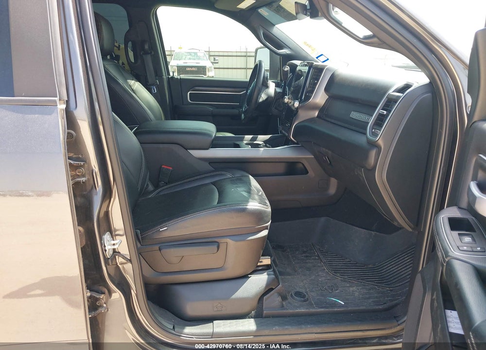 2024 RAM 2500 BIG HORN 4X4 6'4 BOX VIN: 3C6UR5DL1RG259489
