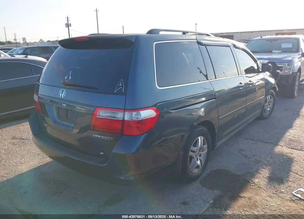 2005 HONDA ODYSSEY EX-L VIN: 5FNRL38765B117138