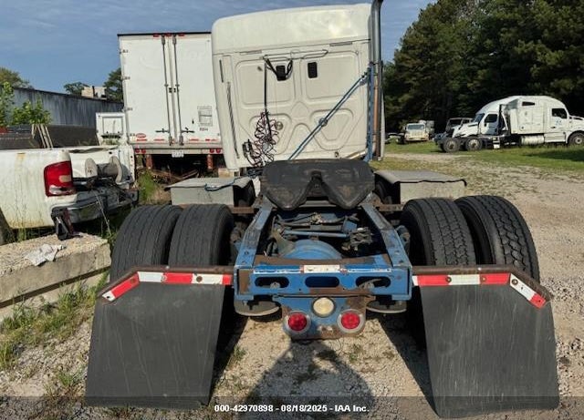 2010 FREIGHTLINER CASCADIA 113 VIN: 1FUJGHDV5ALAW0792