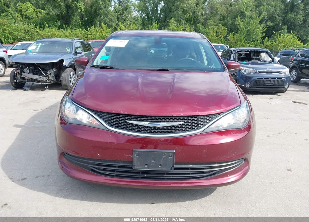 2017 CHRYSLER PACIFICA TOURING VIN: 2C4RC1DG5HR577507