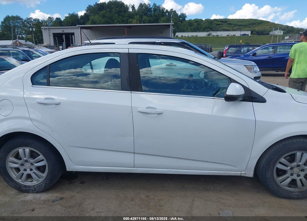 2016 CHEVROLET SONIC VIN: 1G1JC5SH1G4103869