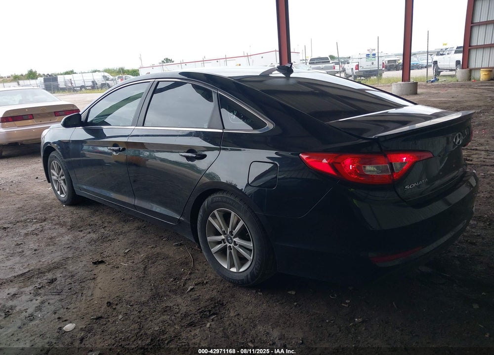 2015 HYUNDAI SONATA SE VIN: 5NPE24AF7FH225313